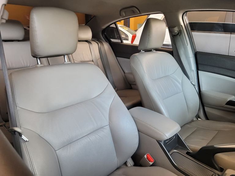 Honda Civic Sedan LXR 2.0 Flexone 16V Aut. 4p