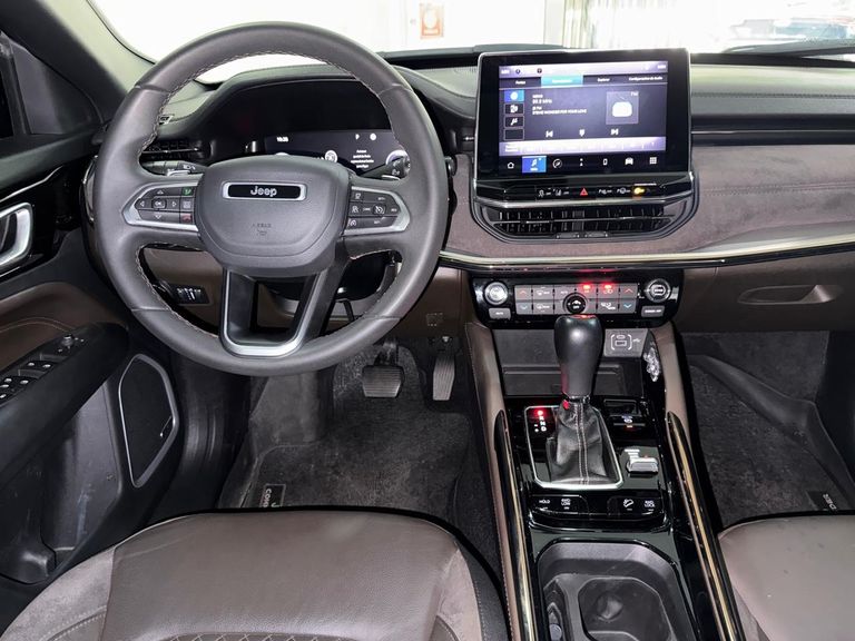 Jeep Commander Overl. TD380 2.0 4x4 Die. Aut.