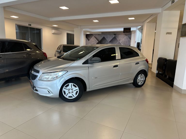 Chevrolet ONIX HATCH Joy 1.0 8V Flex 5p Mec.