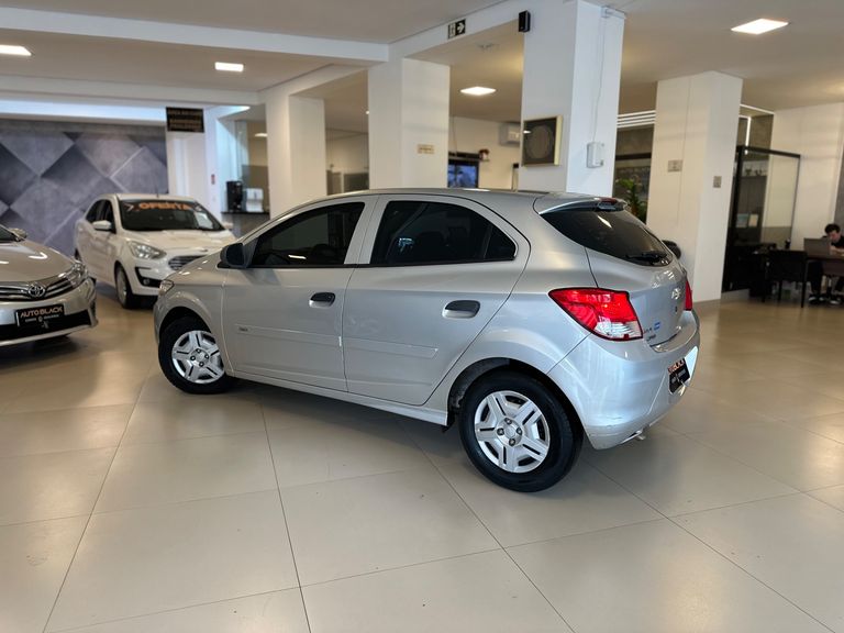 Chevrolet ONIX HATCH Joy 1.0 8V Flex 5p Mec.