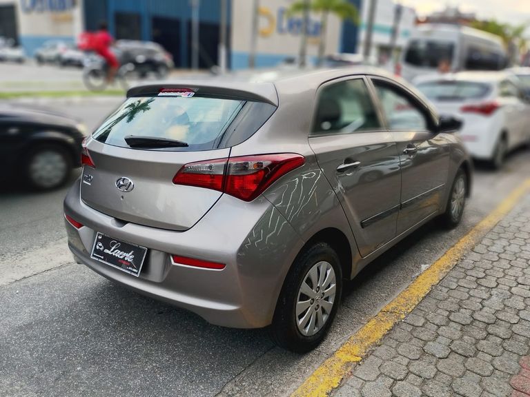 Hyundai HB20 Unique 1.0 Flex 12V Mec.