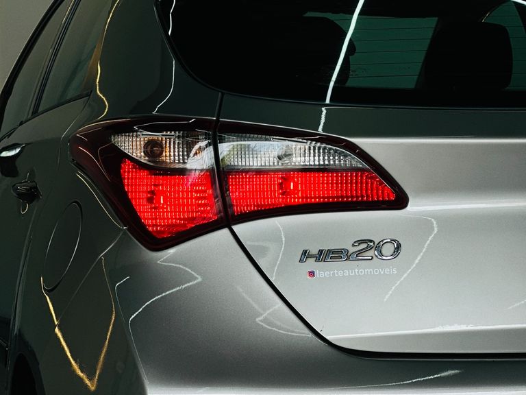 Hyundai HB20 Unique 1.0 Flex 12V Mec.