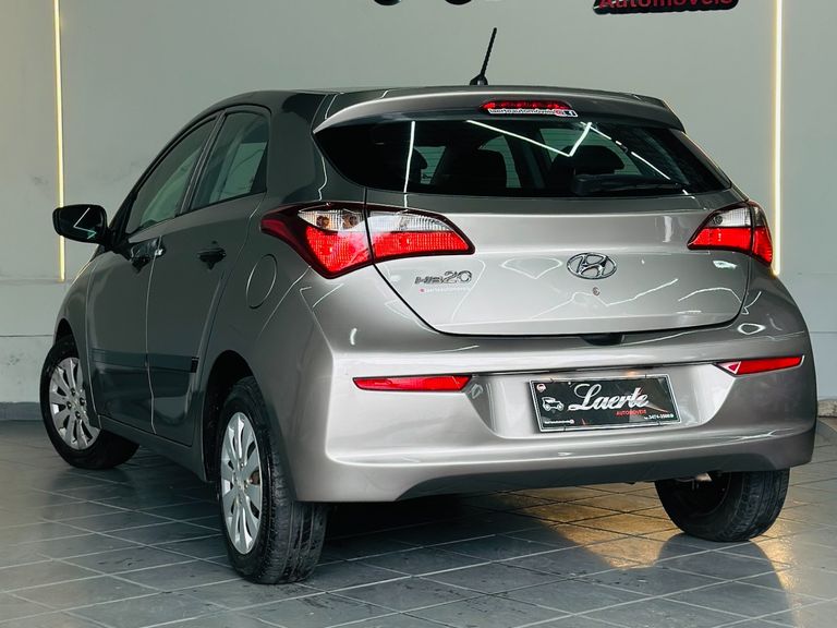 Hyundai HB20 Unique 1.0 Flex 12V Mec.