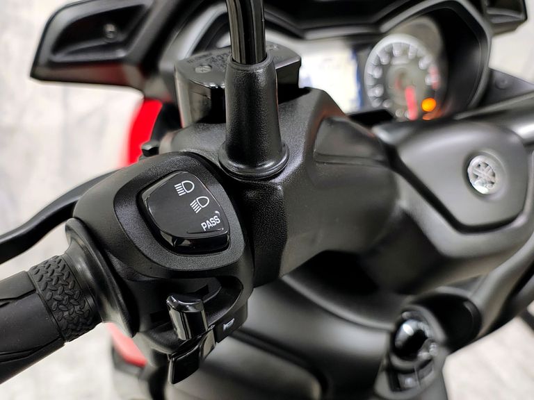 YAMAHA XMAX 250 ABS
