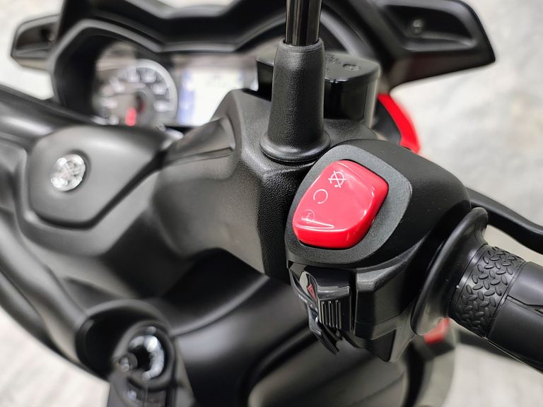 YAMAHA XMAX 250 ABS