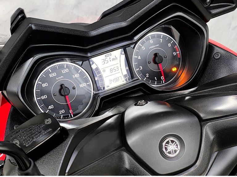 YAMAHA XMAX 250 ABS