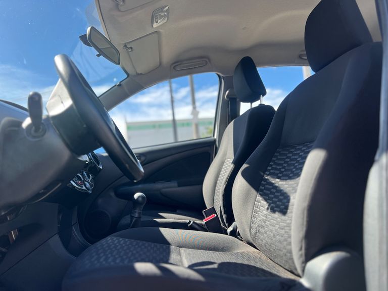 Toyota ETIOS X 1.3 Flex 16V 5p Mec.