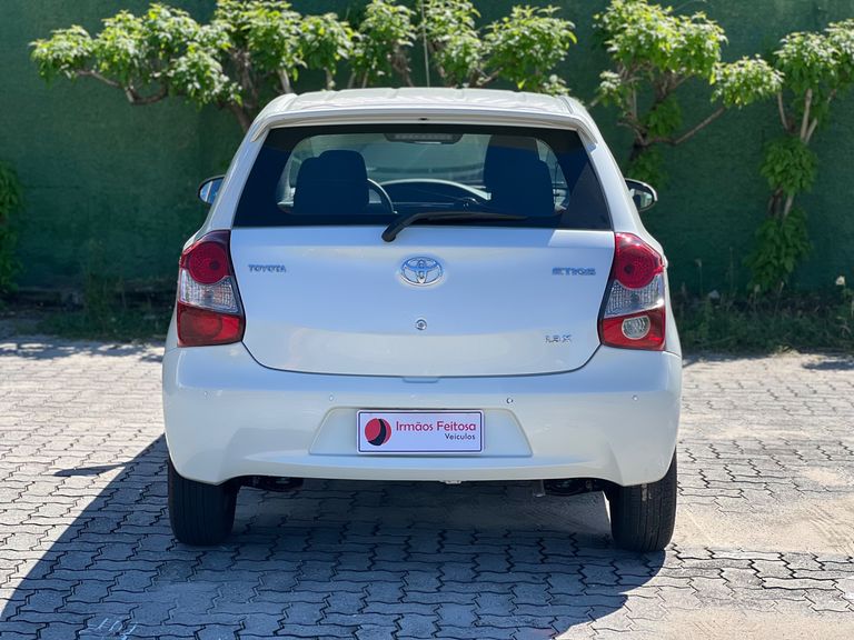 Toyota ETIOS X 1.3 Flex 16V 5p Mec.
