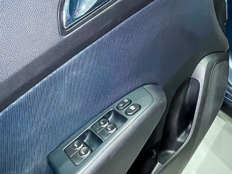 Hyundai HB20X Style 1.6 Flex 16v Mec.