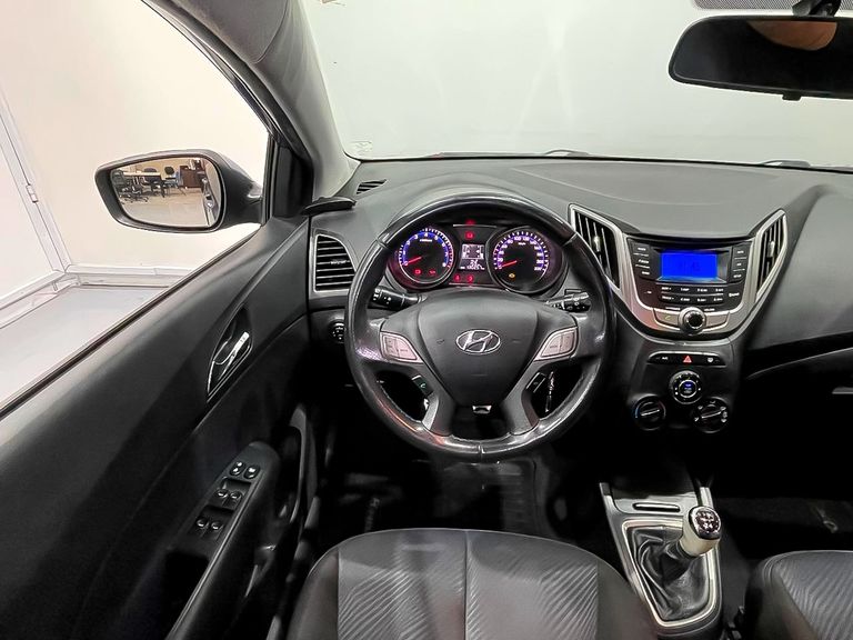 Hyundai HB20X Style 1.6 Flex 16v Mec.