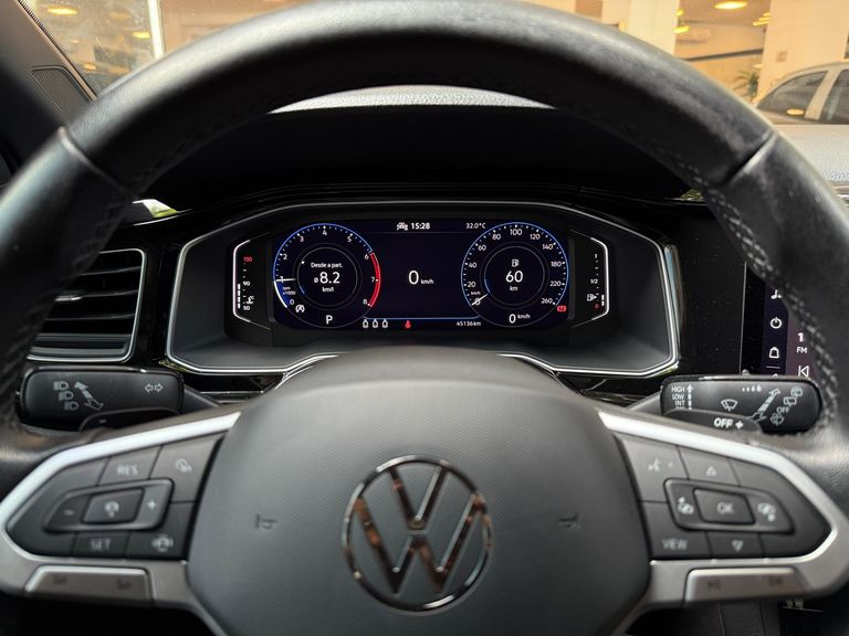 VolksWagen Nivus Highline 1.0 200 TSI Flex Aut.