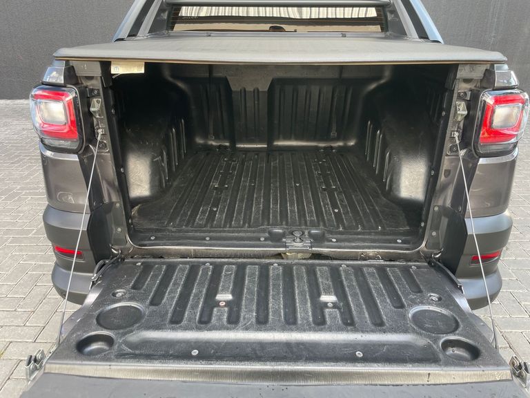 Fiat Strada Ranch 1.3 Flex 8V CD Aut.