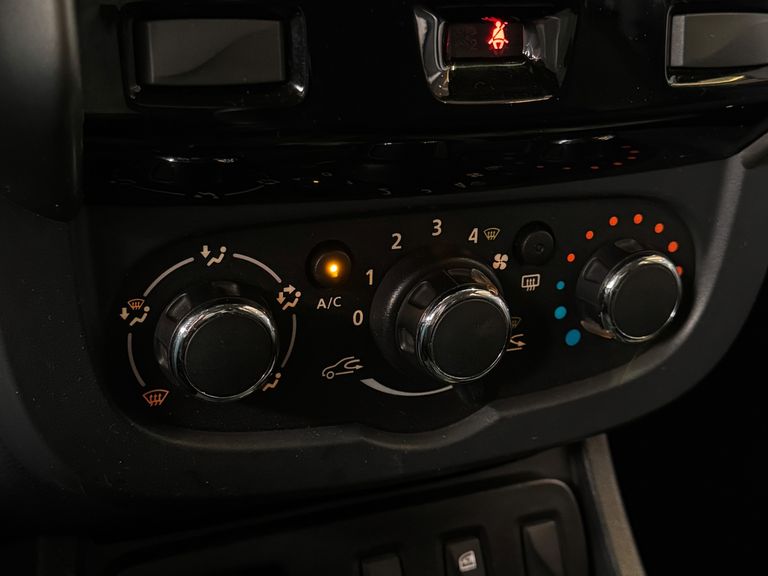 Renault DUSTER OROCH Express 1.6 Flex 16V Mec.