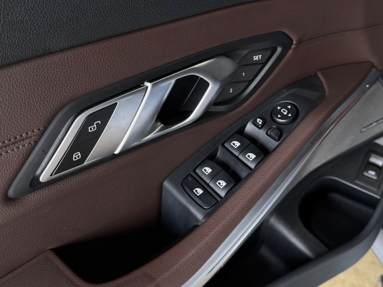 BMW 320iA 2.0 TB M Sport A.Flex/M.Sport 4p