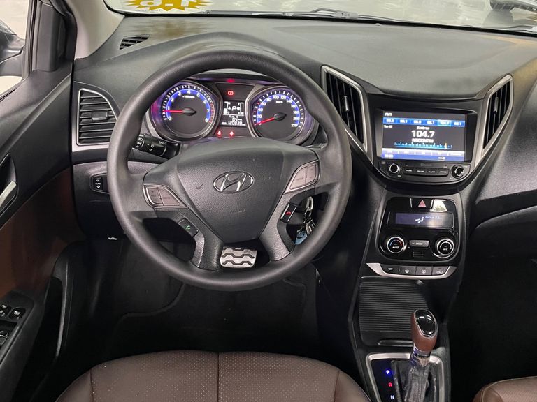 Hyundai HB20X Premium 1.6 Flex 16V Aut.