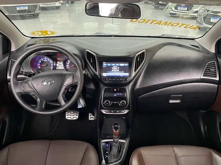 Hyundai HB20X Premium 1.6 Flex 16V Aut.
