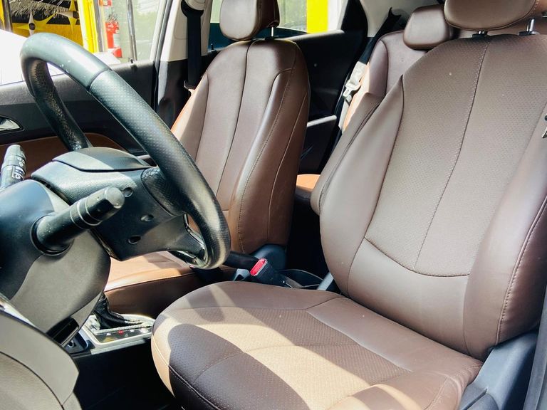 Hyundai HB20X Premium 1.6 Flex 16V Aut.