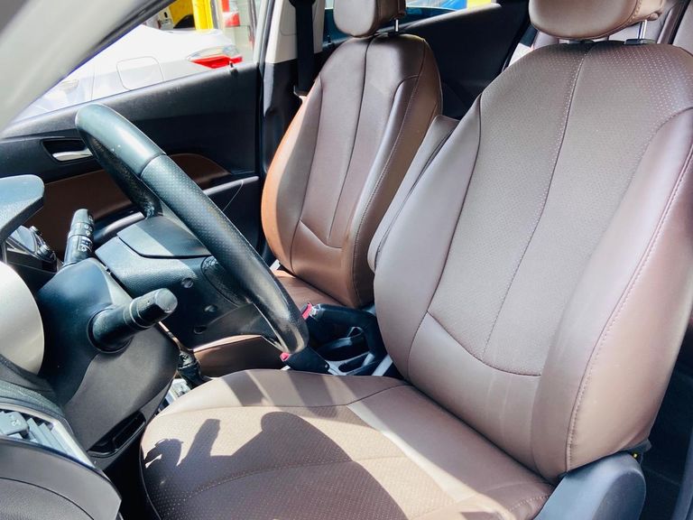 Hyundai HB20X Premium 1.6 Flex 16V Aut.