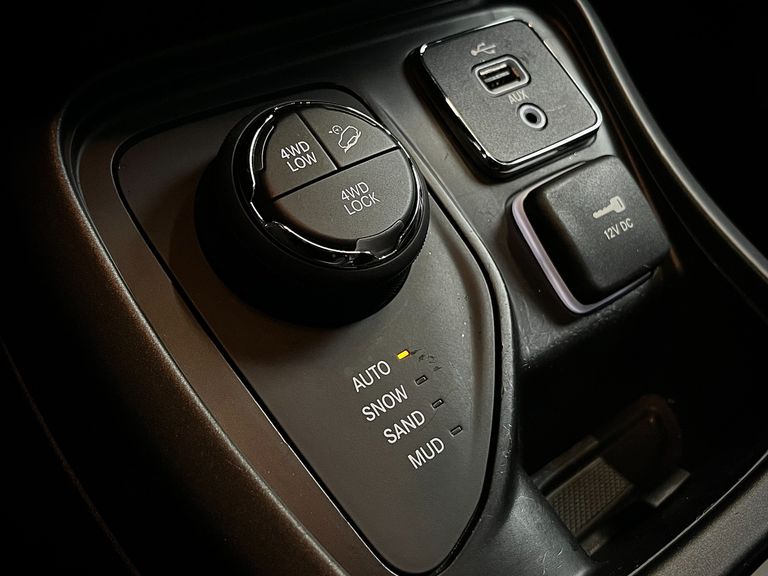 Jeep COMPASS LONGITUDE 2.0 4x4 Dies. 16V Aut.