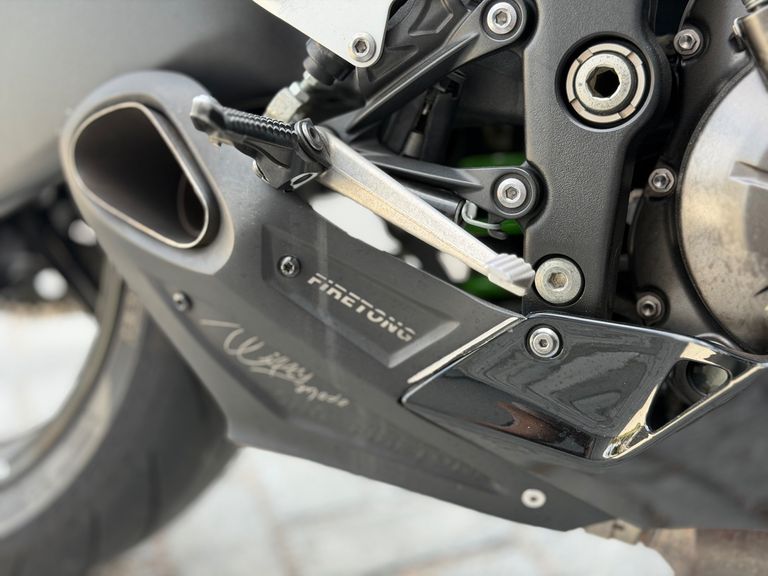 KAWASAKI NINJA ZX-6R 636cc