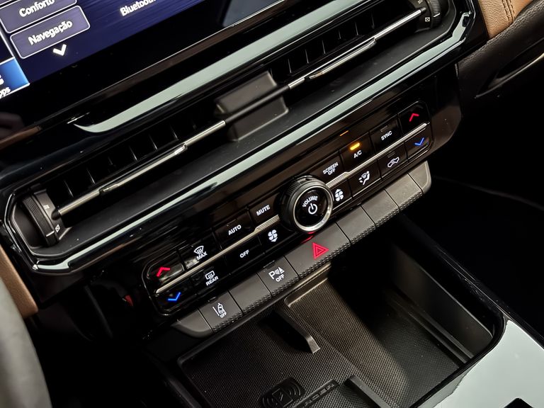 RAM RAMPAGE LARAMIE 2.2 TB CD 4X4 Die. Aut.