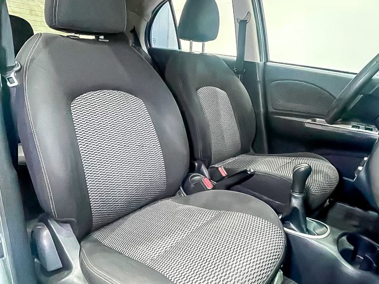 Nissan MARCH SV 1.0 12V Flex 5p