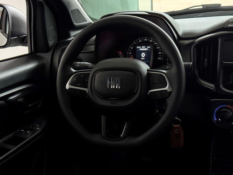 Fiat Strada Freedom 1.3 Flex 8V CD