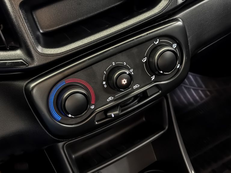 Fiat Strada Freedom 1.3 Flex 8V CD