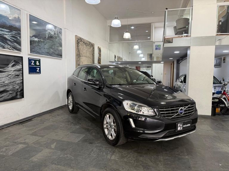 Volvo XC 60 2.0 T5  5p