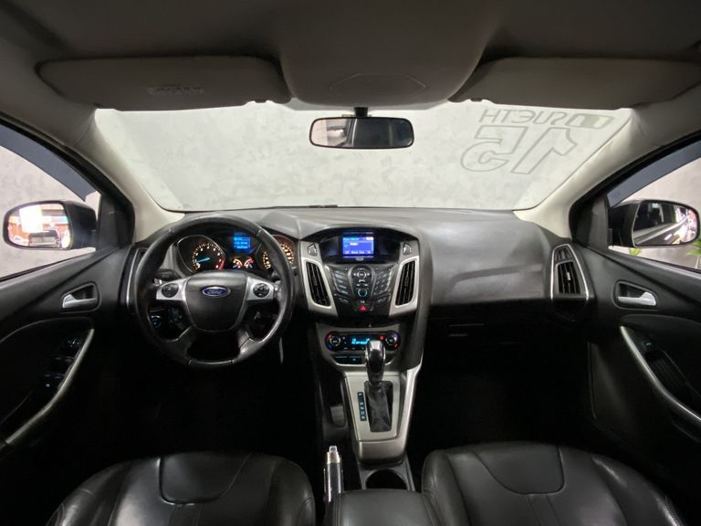 Ford Focus Sedan 2.0 16V/2.0 16V Flex 4p Aut.