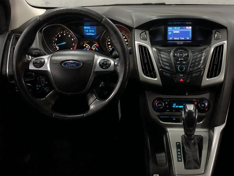 Ford Focus Sedan 2.0 16V/2.0 16V Flex 4p Aut.