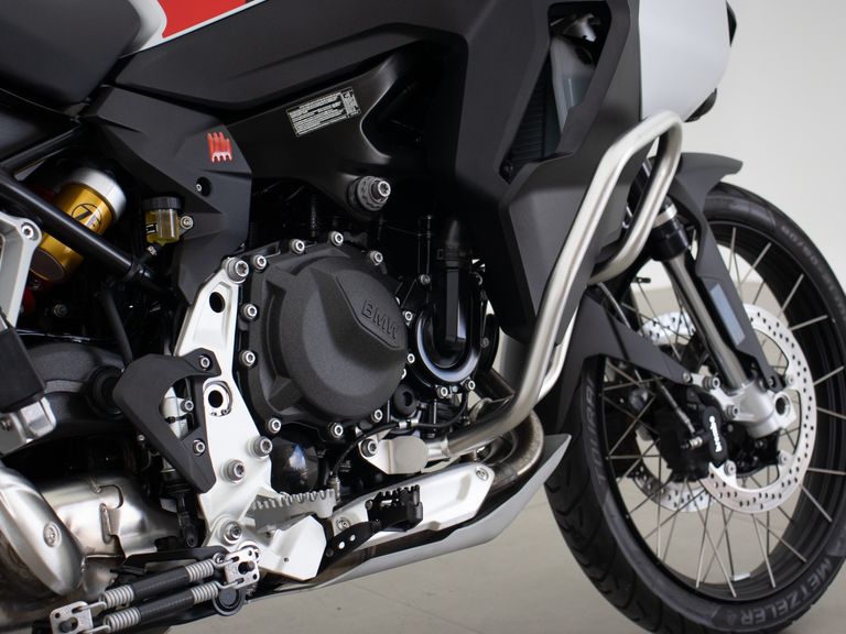 BMW F 900 GS Adventure Plus