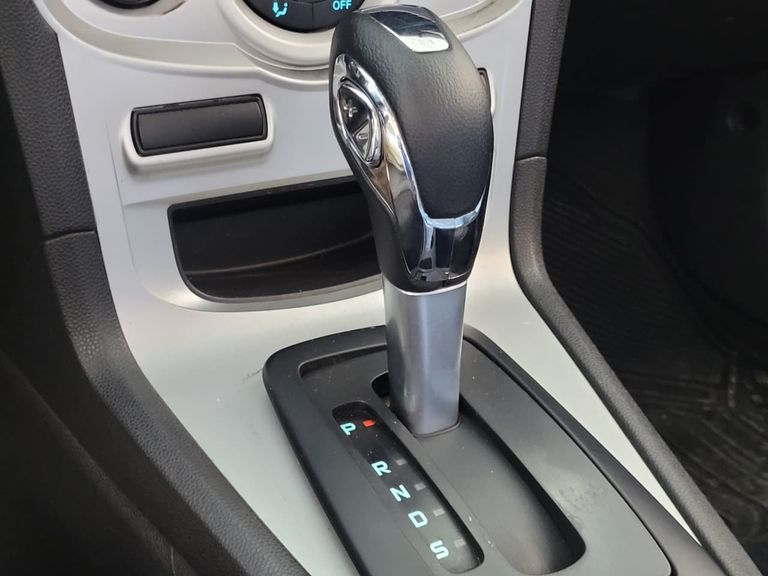 Ford Fiesta Sedan 1.6 16V Flex Aut.