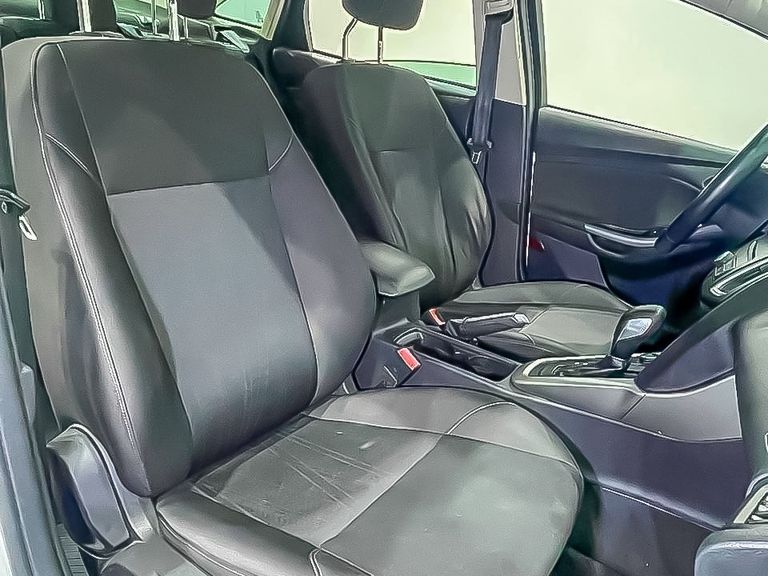 Ford Focus Fastback SE/SE PLUS 2.0 Flex Aut.