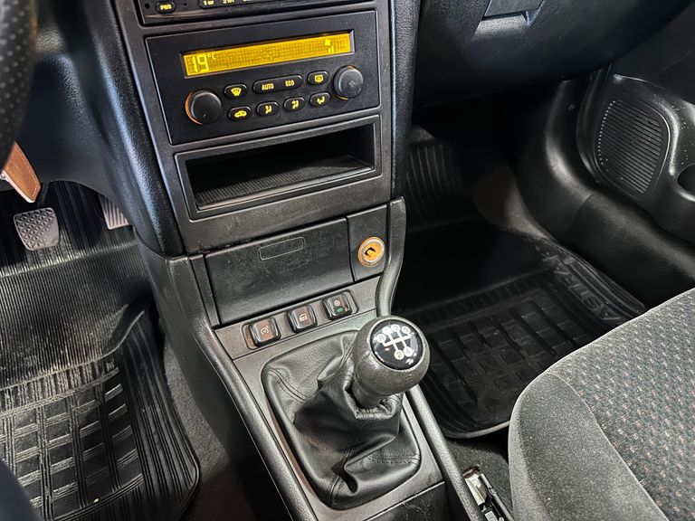 Chevrolet Astra Advantage 2.0 MPFI 8V FlexPower 5p