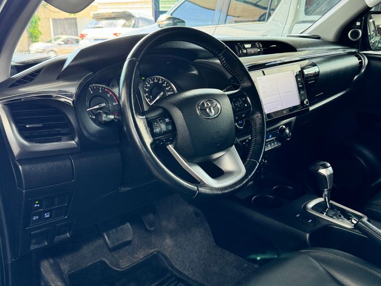 Toyota Hilux CD SRX 4x4 2.8 TDI 16V Diesel Aut.