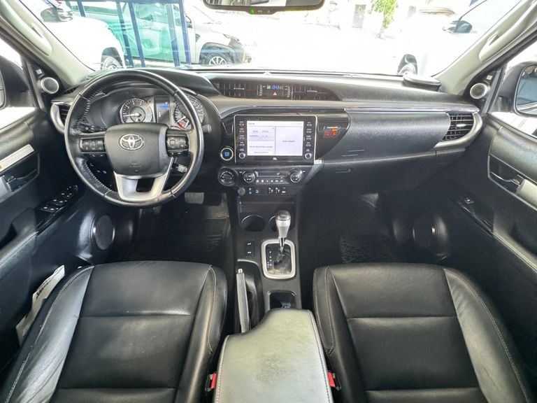 Toyota Hilux CD SRX 4x4 2.8 TDI 16V Diesel Aut.