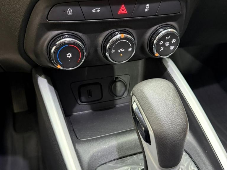 Chevrolet ONIX SEDAN Plus LTZ 1.0 12V TB Flex Aut.