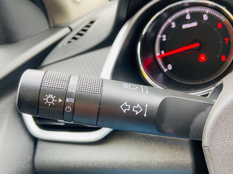 Chevrolet ONIX HATCH LTZ 1.0 12V TB Flex 5p Aut.