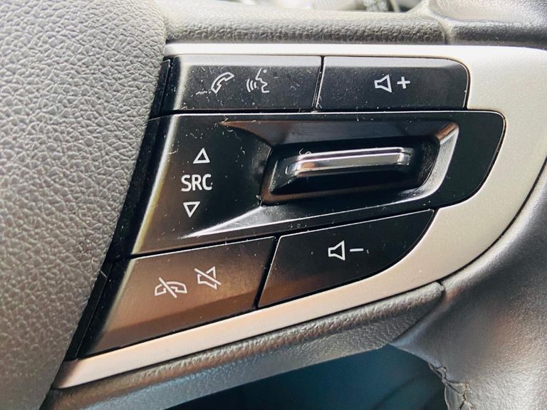 Chevrolet ONIX HATCH LTZ 1.0 12V TB Flex 5p Aut.