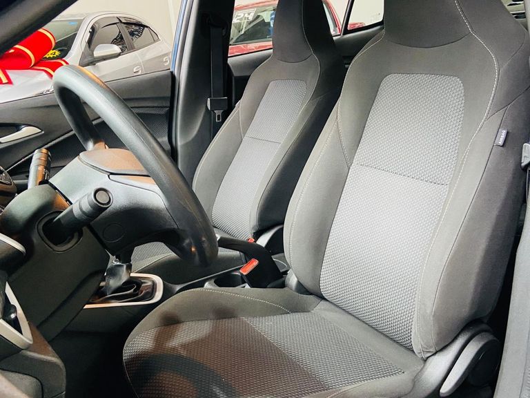 Chevrolet ONIX SEDAN Plus LT 1.0 12V Flex 4p Mec.