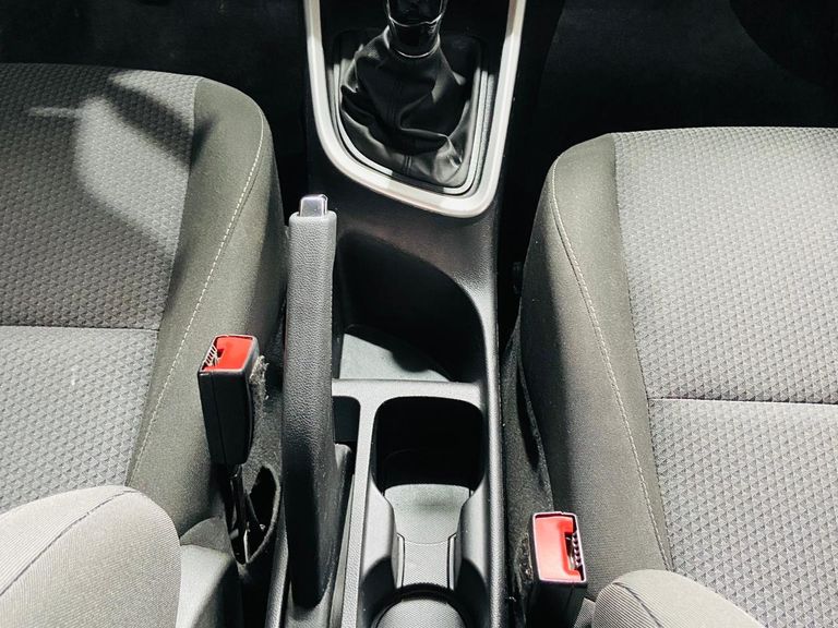 Chevrolet ONIX SEDAN Plus LT 1.0 12V Flex 4p Mec.