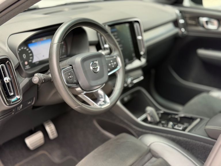 Volvo XC 40 T-5 R-DESIGN 2.0 252cv AWD