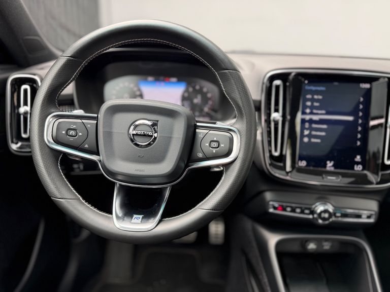 Volvo XC 40 T-5 R-DESIGN 2.0 252cv AWD