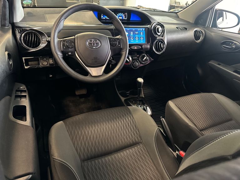 Toyota ETIOS XS Sedan 1.5 Flex 16V 4p Aut.