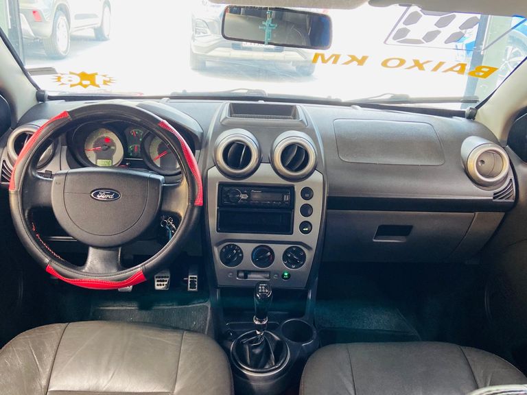 Ford Fiesta TRAIL 1.6 8V Flex 5p