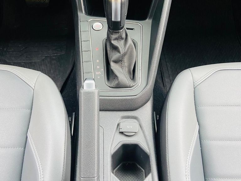 VolksWagen Nivus Highline 1.0 200 TSI Flex Aut.