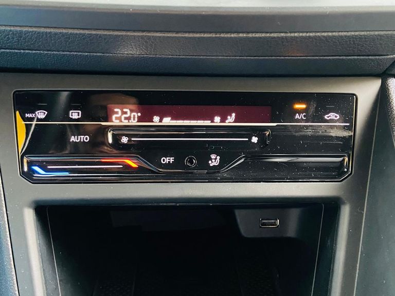 VolksWagen Nivus Highline 1.0 200 TSI Flex Aut.