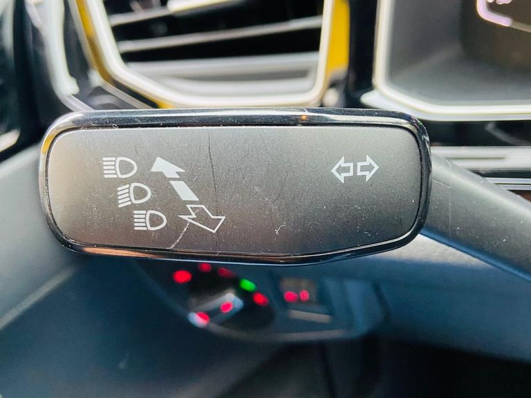 VolksWagen Nivus Highline 1.0 200 TSI Flex Aut.