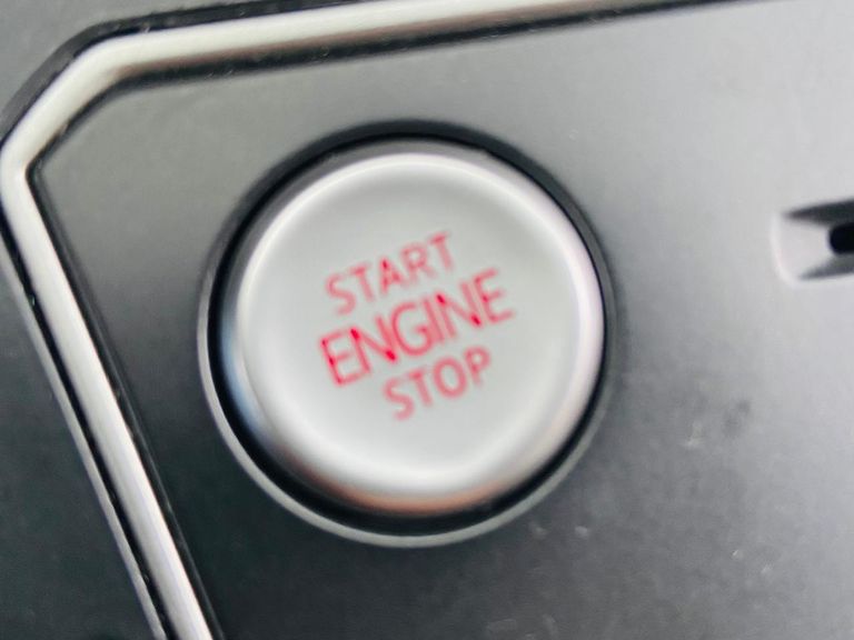 VolksWagen Nivus Highline 1.0 200 TSI Flex Aut.